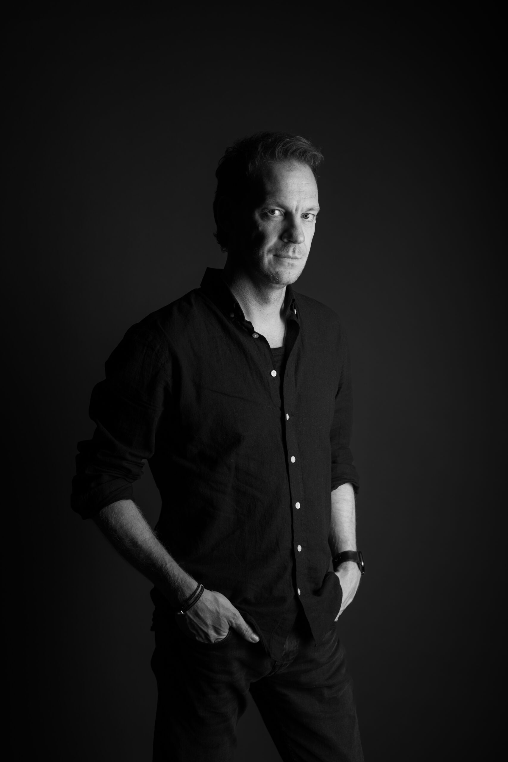 Porträt von Stefan Siewert bei einem professionellen Fotoshooting.