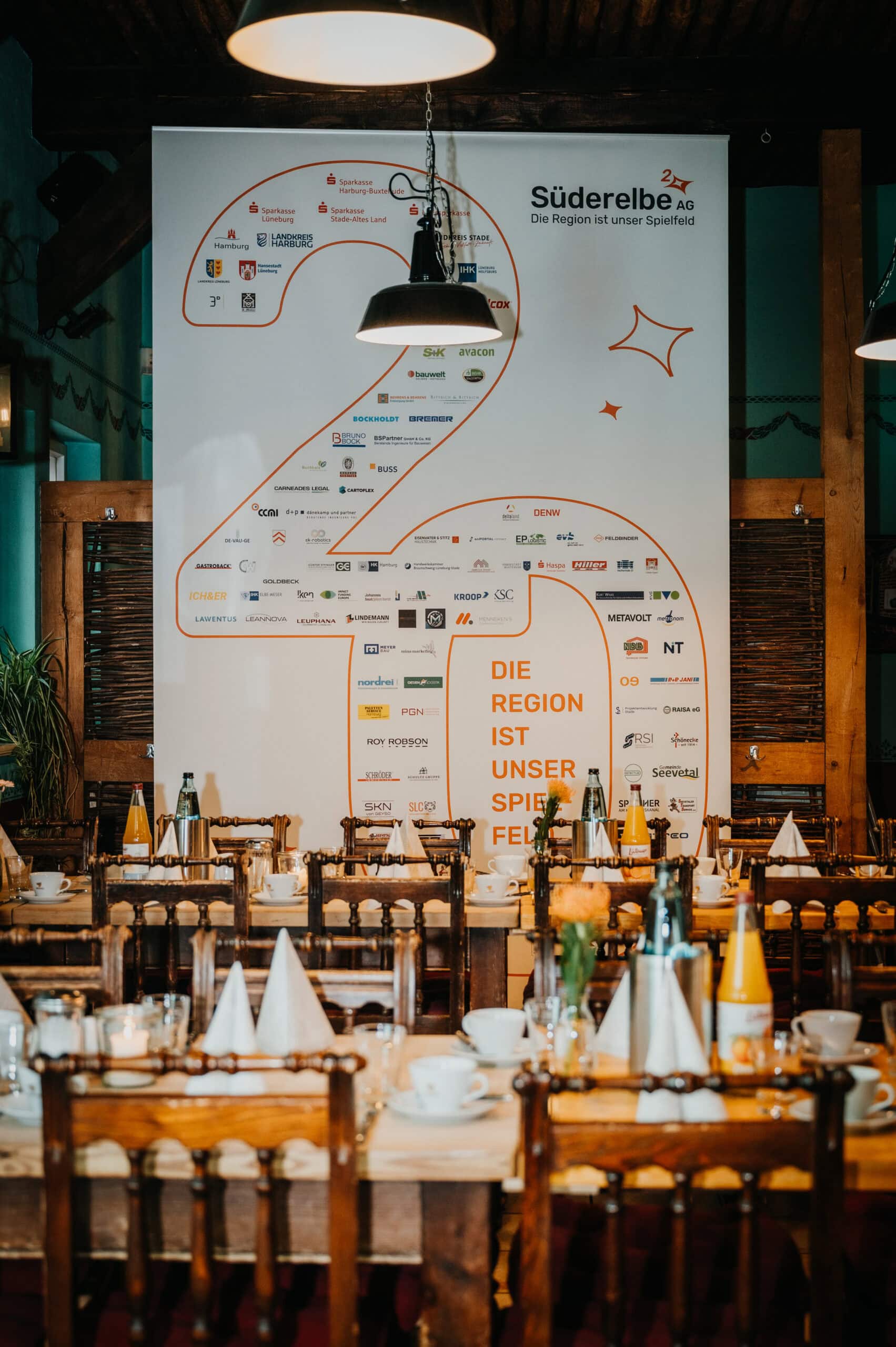 Regionale Spezialitäten im stilvollen Restaurant in Süddeutschland.